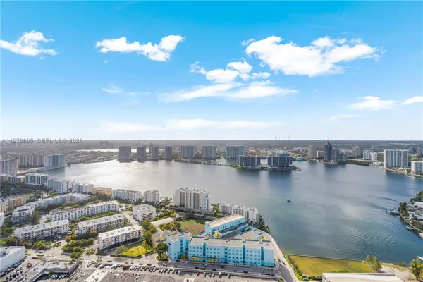 $6,900,000 | 18201 Collins Avenue, Unit TS1, Sunny Isles Beach, FL 33160