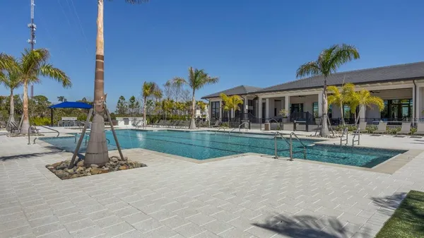 $3,200 | 690 Allora Avenue, Nokomis, FL 34275