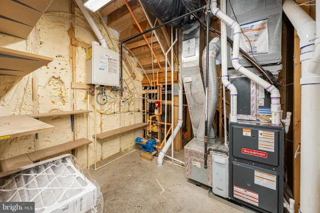a view of livingroom with hardwood floor and a ceiling fan