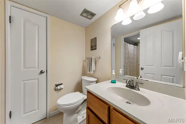$150,000 | 1411 Willow Brook Cove Court, Unit 8, St. Louis, MO 63146