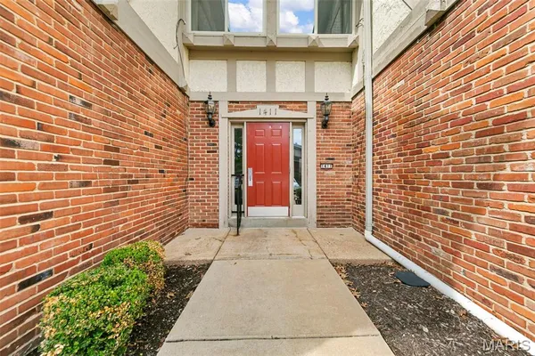 $150,000 | 1411 Willow Brook Cove Court, Unit 8, St. Louis, MO 63146