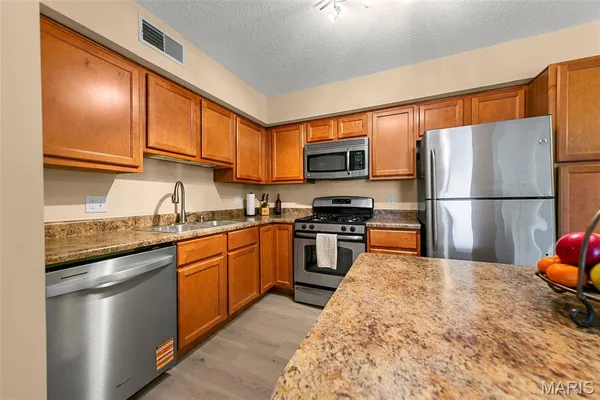 $150,000 | 1411 Willow Brook Cove Court, Unit 8, St. Louis, MO 63146