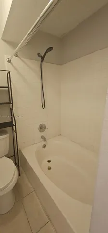 $2,400 | 15661 Southwest 104th Terrace, Unit 325, Miami, FL 33196