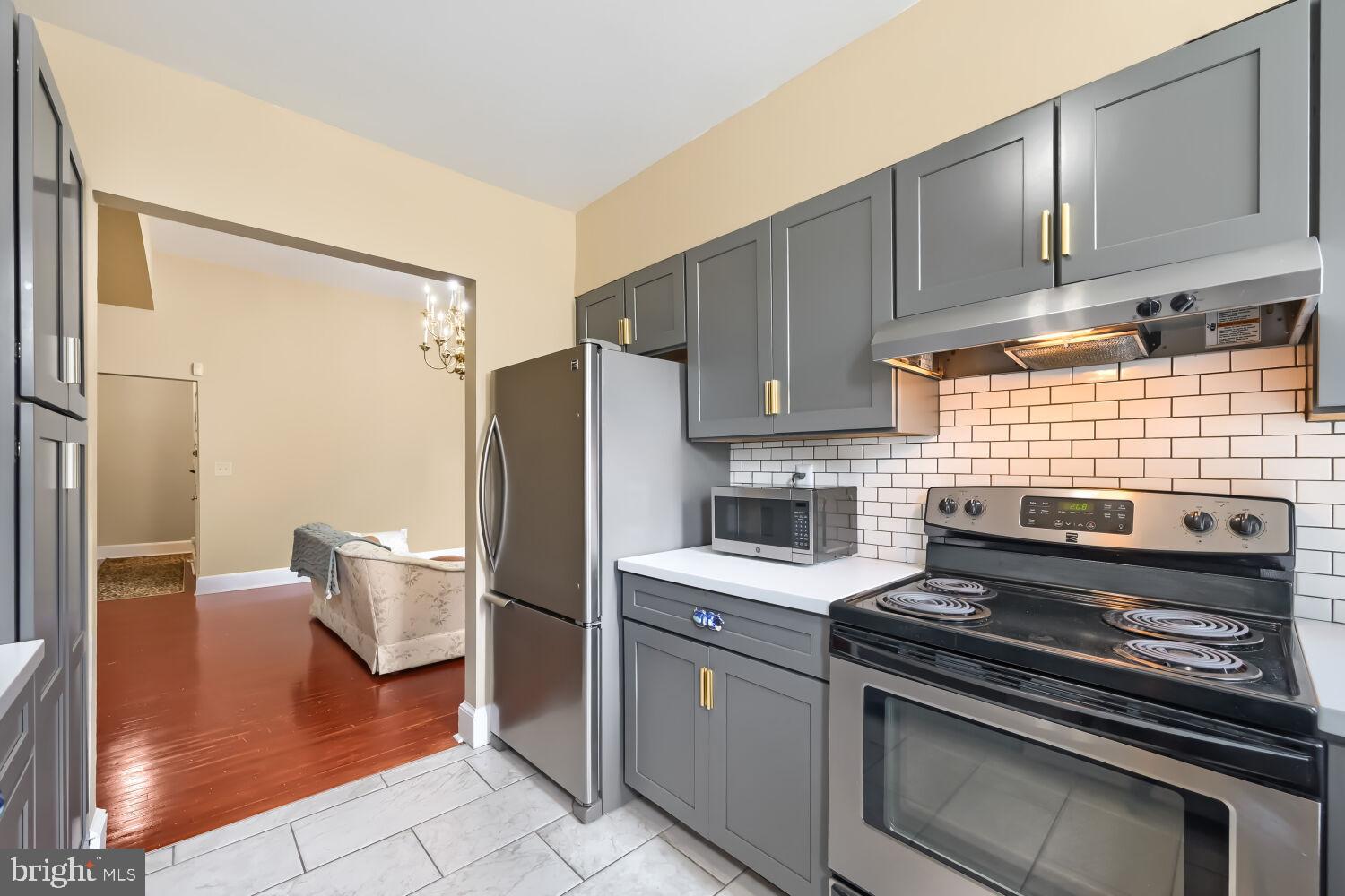 11 West Biddle Street, Unit 11B Baltimore, MD 21201 - Photo 13 of 17
