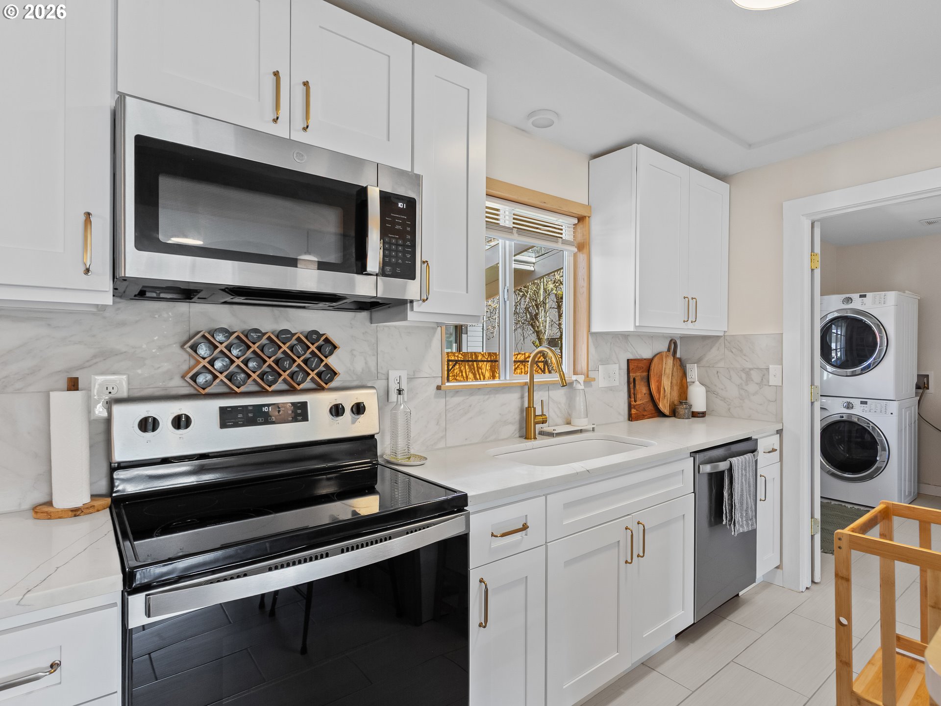20149 Northeast Oregon Street Fairview, OR 97024 - Photo 14 of 37 a kitchen with cabinets and appliances