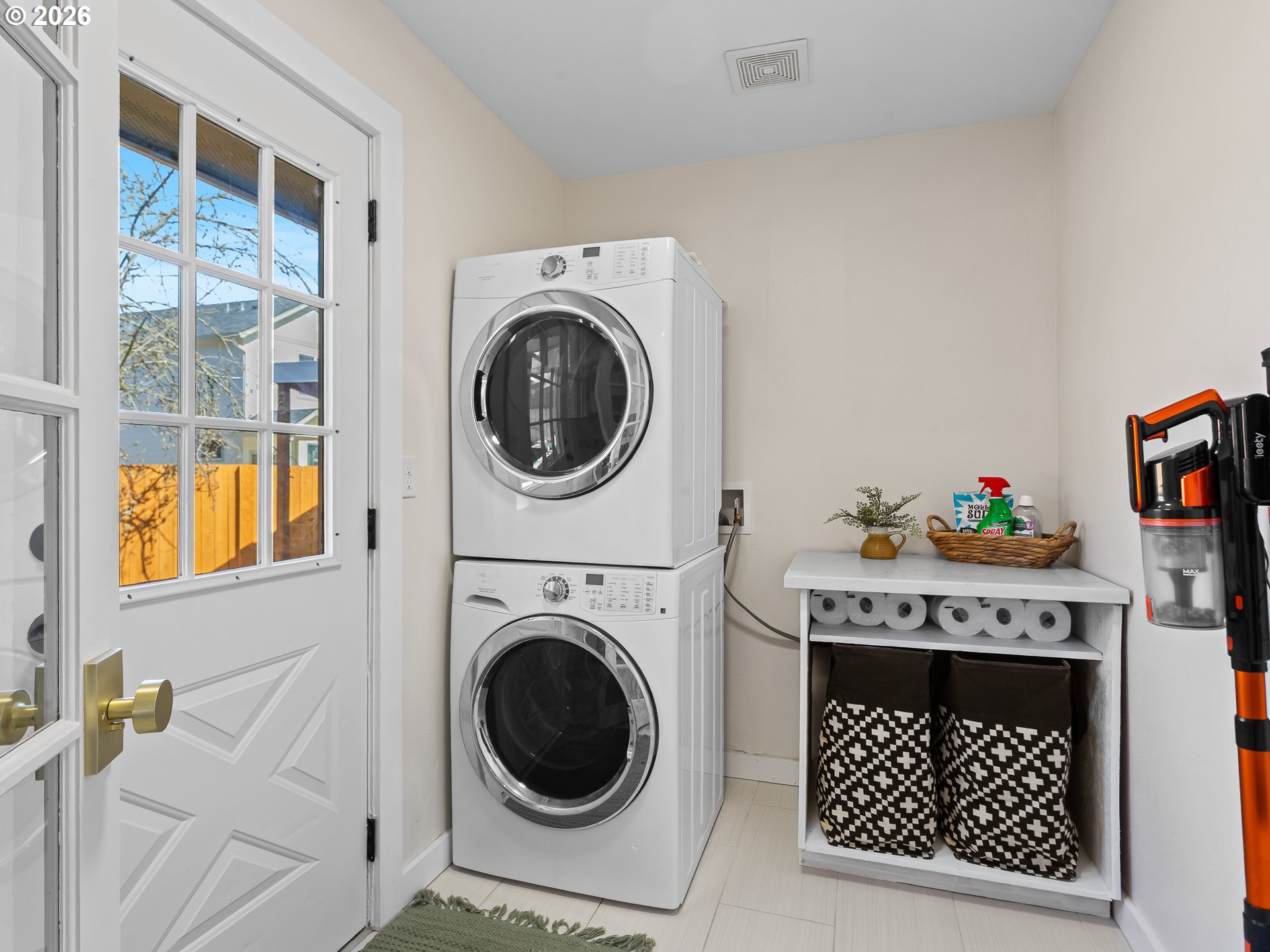 20149 Northeast Oregon Street Fairview, OR 97024 - Photo 15 of 37 a view of washer and dryer in a utility room