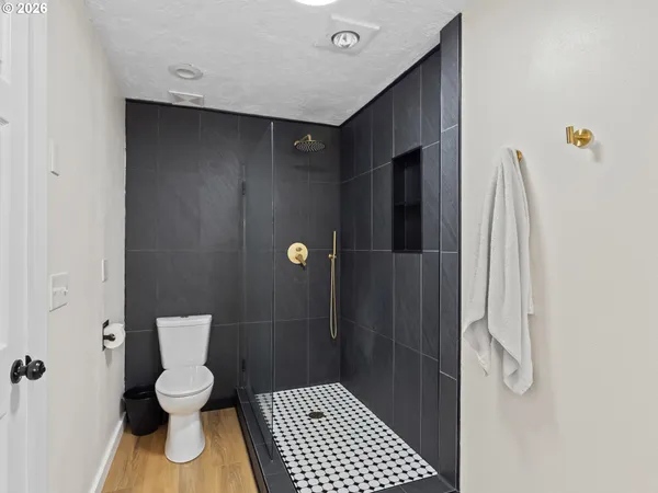 $430,000 | 20149 Northeast Oregon Street, Fairview, OR 97024