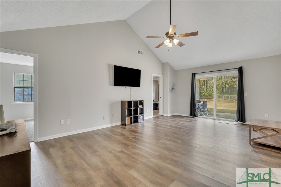 852 Ridgewood Way Hinesville, GA 31313 - Photo 7 of 32 Gallery Image 7