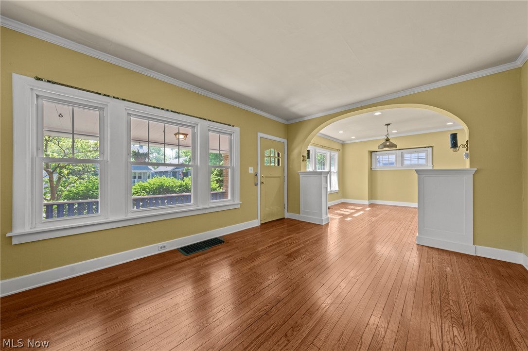 2612 Canterbury Road Cleveland Heights, OH 44118 - Photo 7 of 39 Gallery Image 7