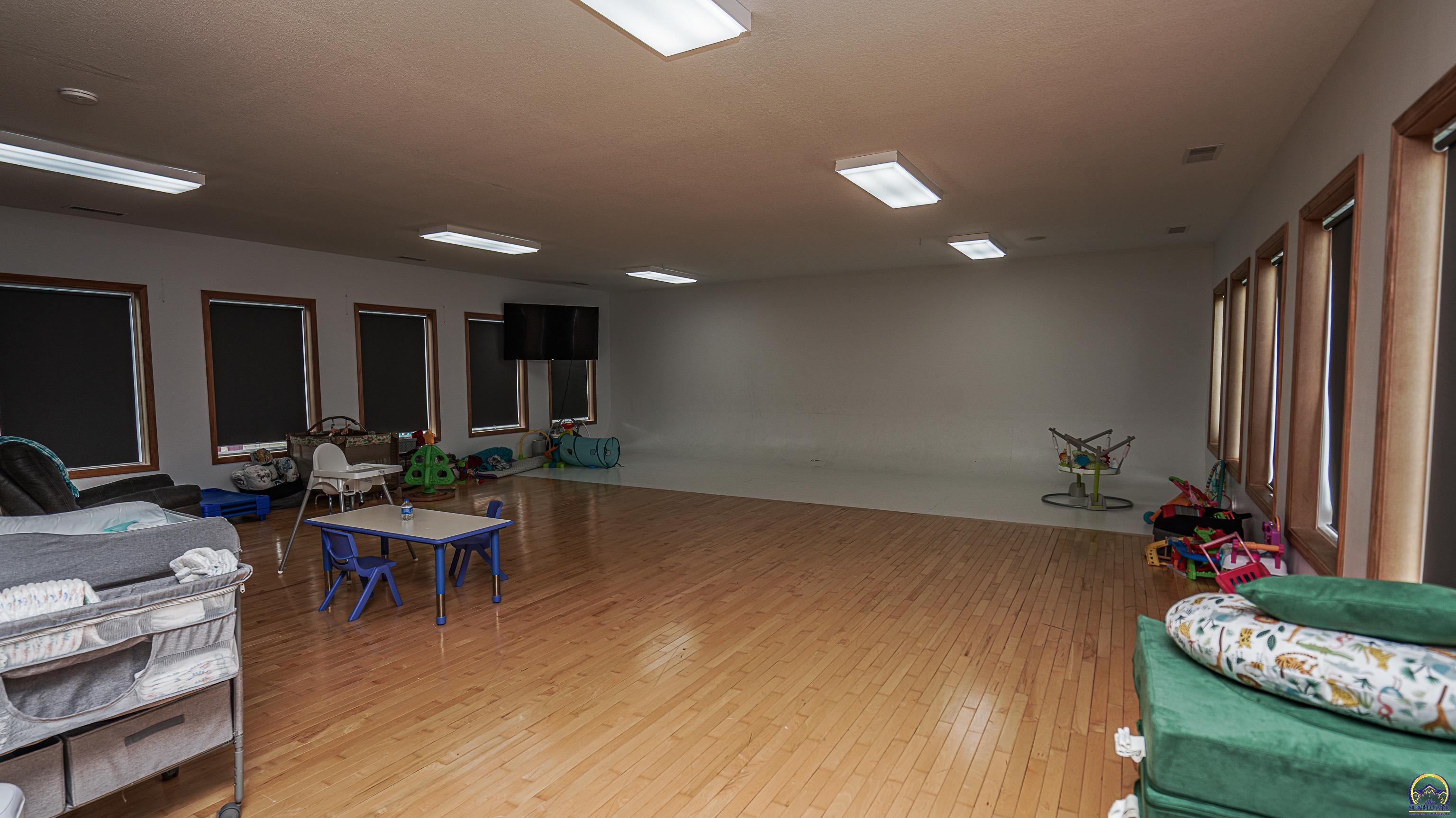 146 East 7th Street Horton, KS 66439 - Photo 4 of 9