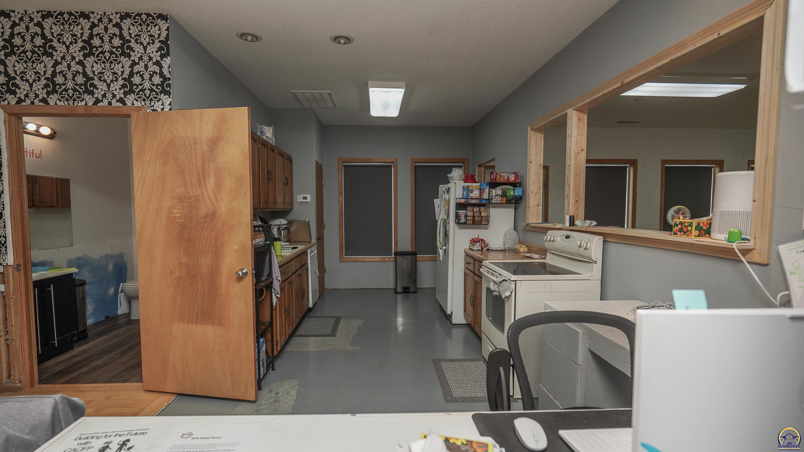 146 East 7th Street Horton, KS 66439 - Photo 5 of 9