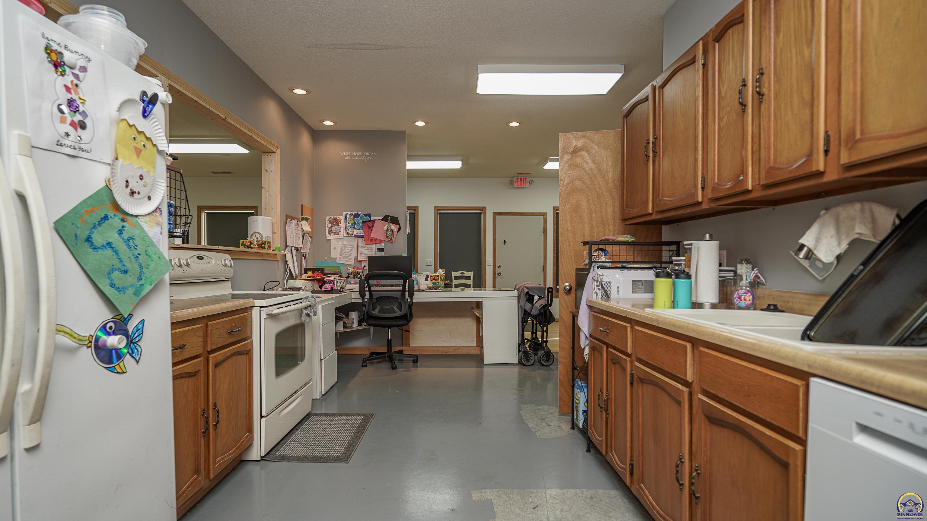 146 East 7th Street Horton, KS 66439 - Photo 6 of 9