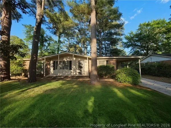 $1,350 | 627 Rock Spring Road, Fayetteville, NC 28314