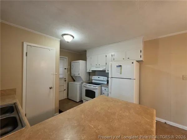 $1,350 | 627 Rock Spring Road, Fayetteville, NC 28314