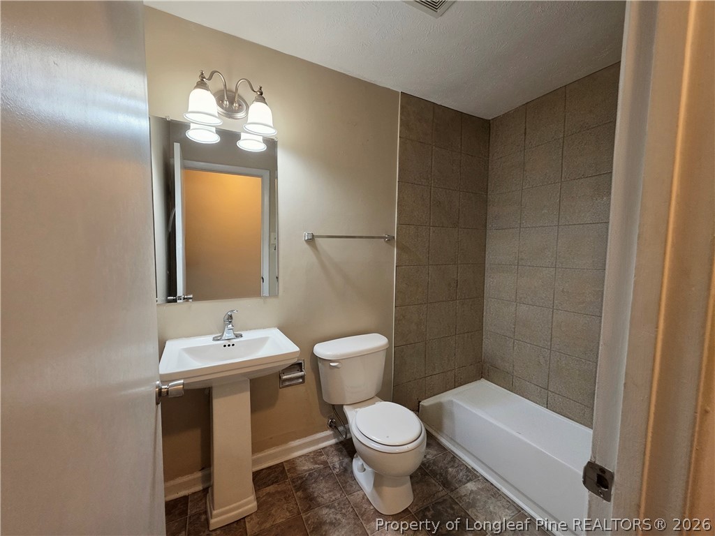 627 Rock Spring Road Fayetteville, NC 28314 - Photo 9 of 15