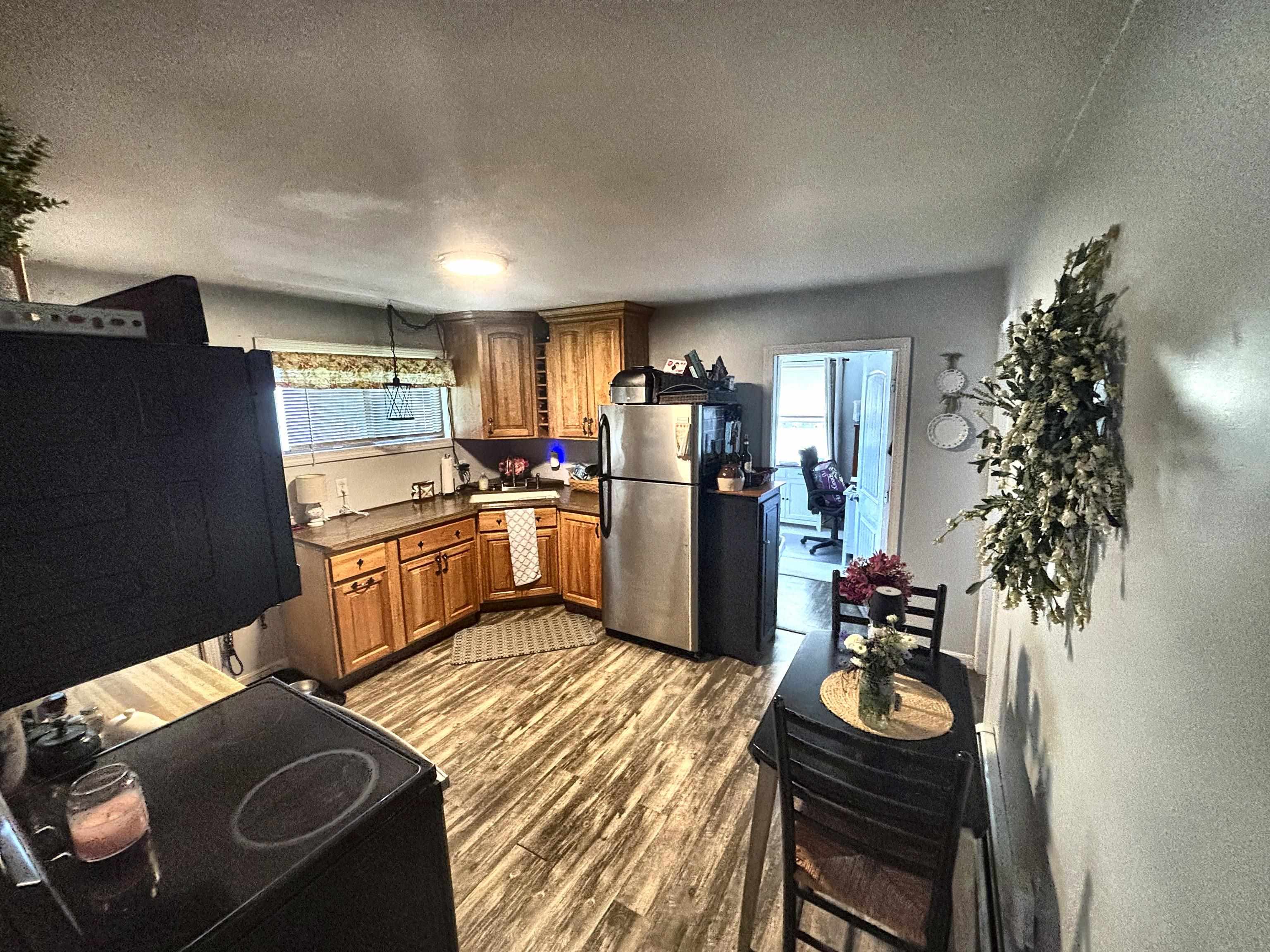 123 Watts Street Manchester, NH 03104 - Photo 13 of 27