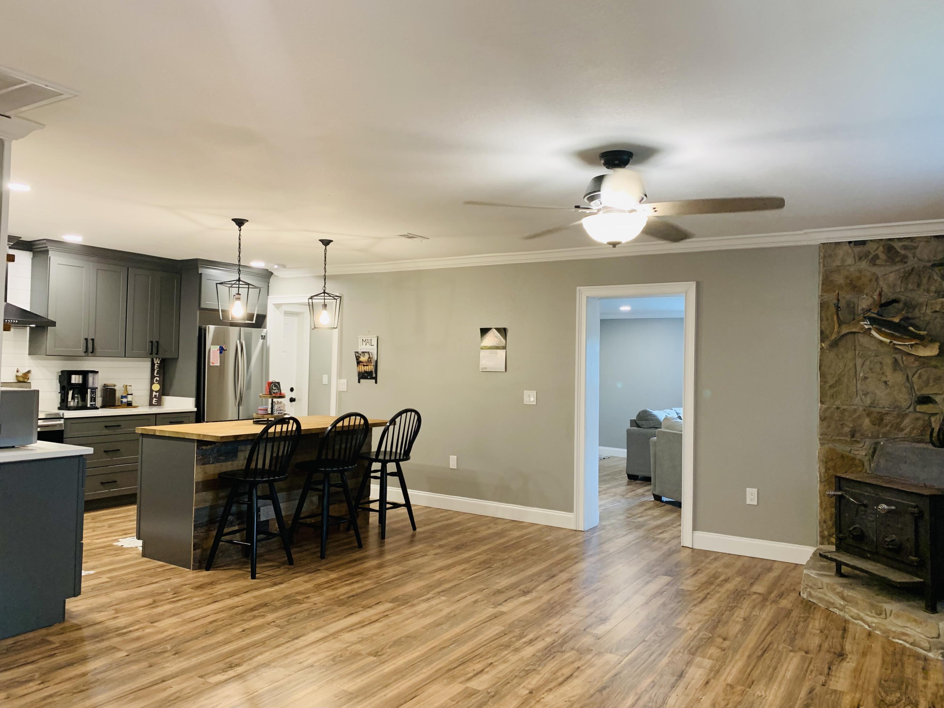 Great room/kitchen