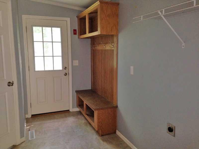 880 Avenue Road Exeter, ME 04435 - Photo 3 of 29 Entry.