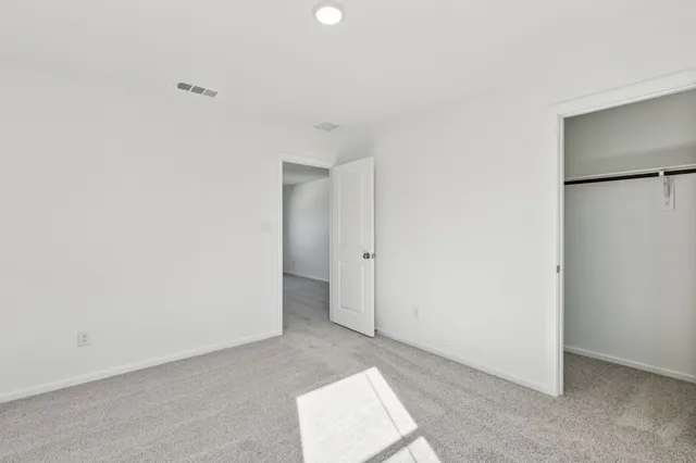 $323,280 | 618 Amber Falls Drive, Montgomery, TX 77356