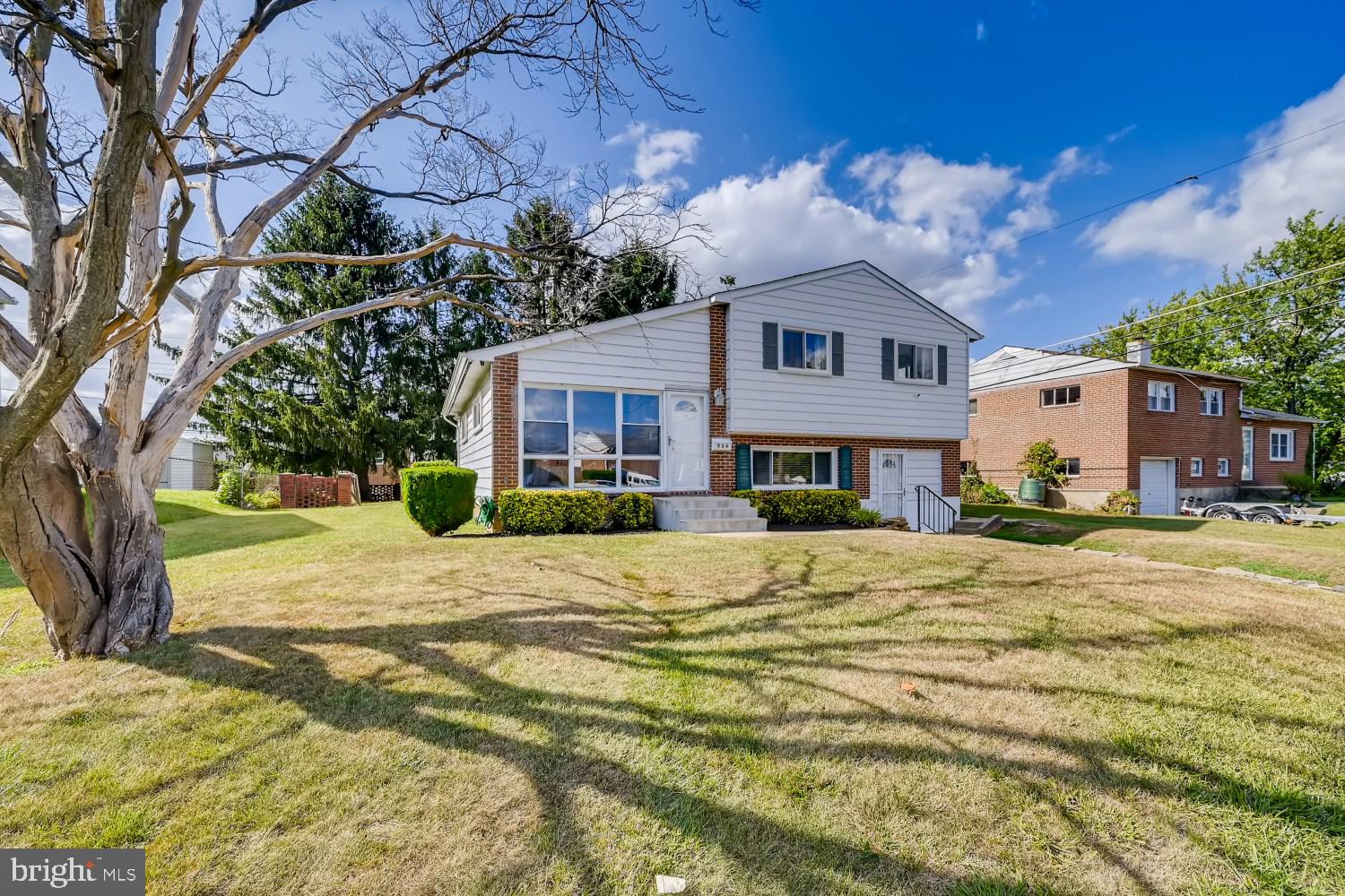 934 Sedgley Road Catonsville, MD 21228 - Photo 3 of 27 Gallery Image 3