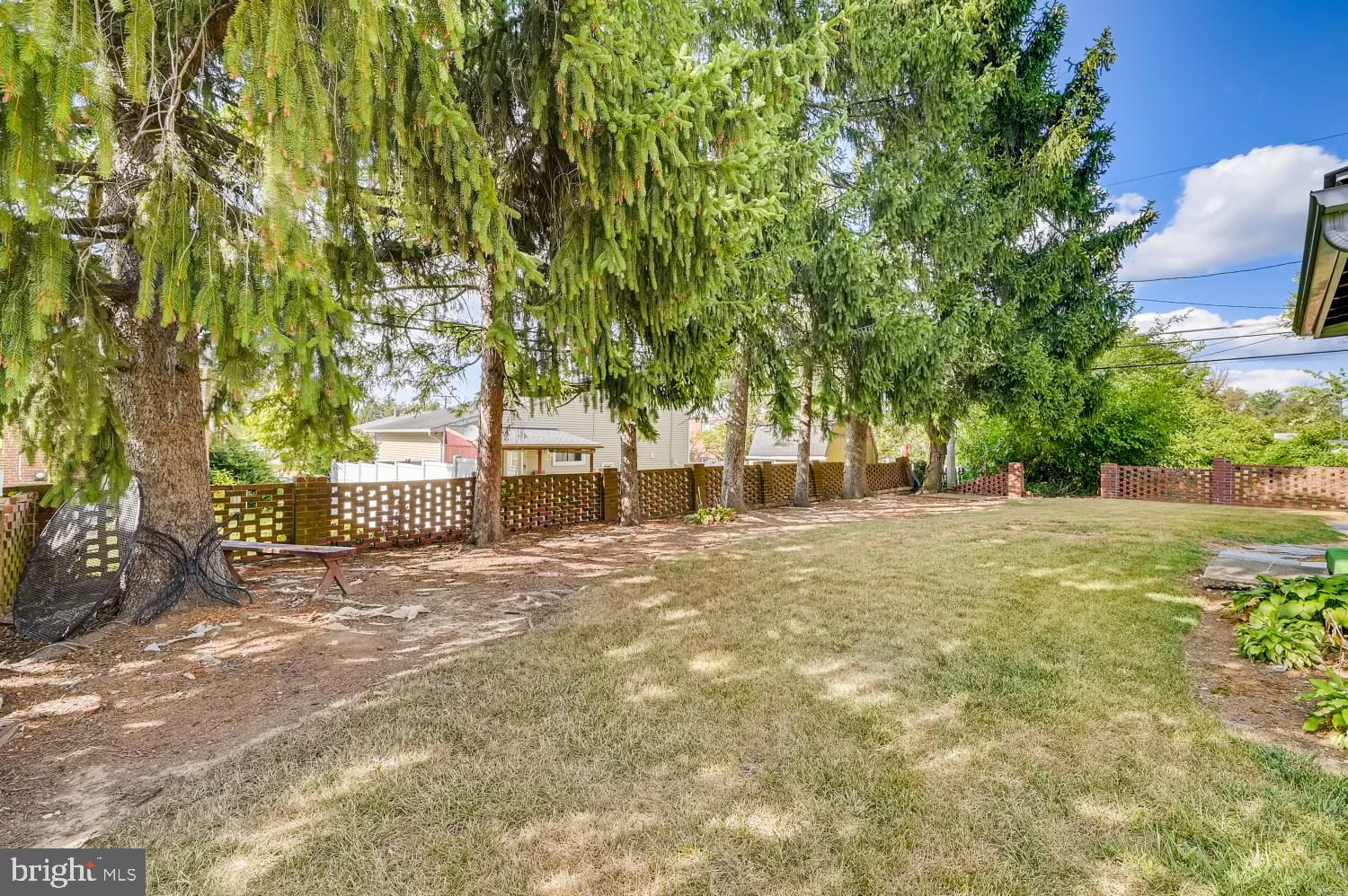 934 Sedgley Road Catonsville, MD 21228 - Photo 23 of 27 Spacious Backyard