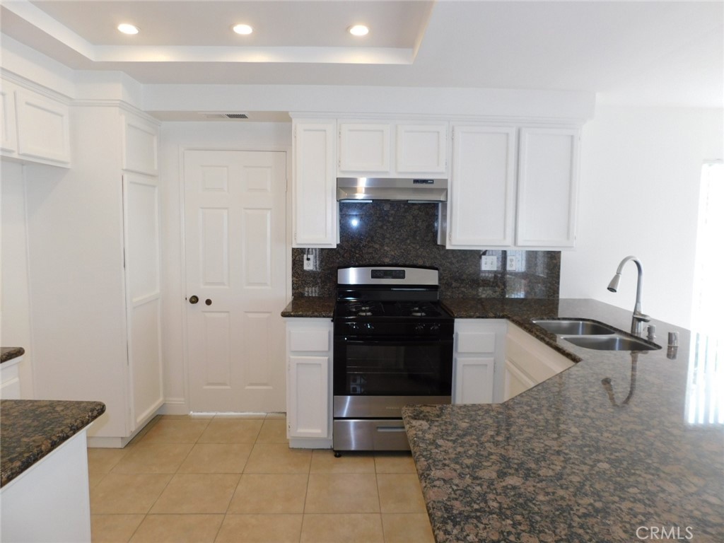 9 Corriente Irvine, CA 92614 - Photo 10 of 29