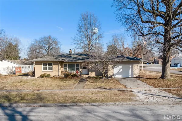 $200,000 | 205 West Magnolia Street, Marine, IL 62061
