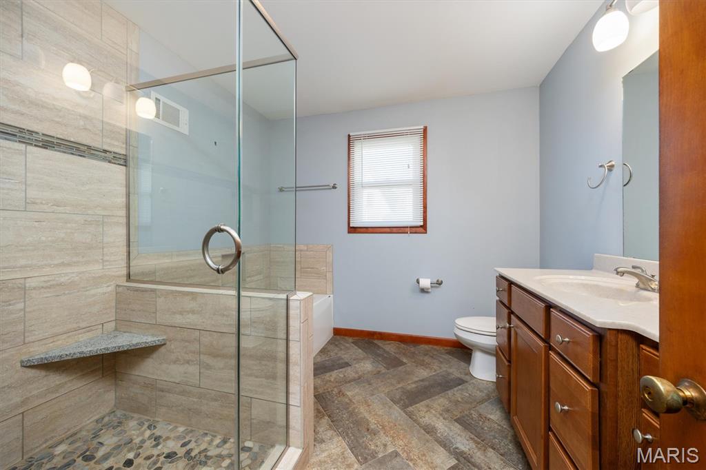 205 West Magnolia Street Marine, IL 62061 - Photo 23 of 40