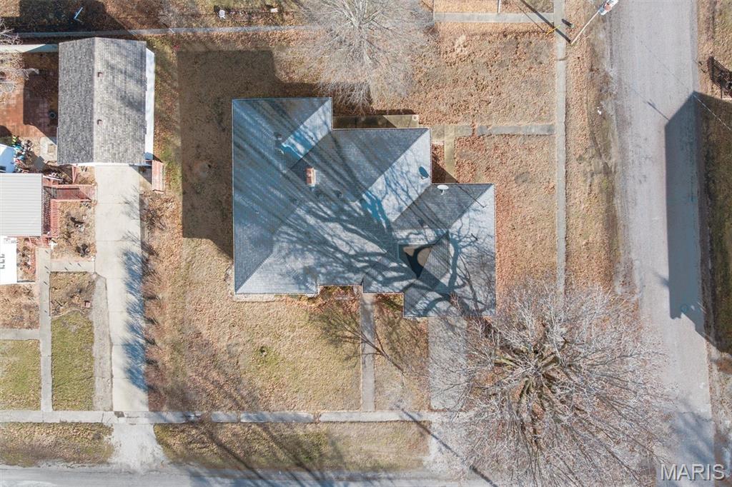 205 West Magnolia Street Marine, IL 62061 - Photo 34 of 40