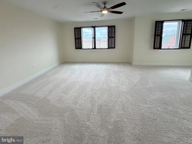 $960,000 | 620 McKenzie Avenue, Alexandria, VA 22301