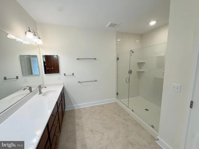 $960,000 | 620 McKenzie Avenue, Alexandria, VA 22301