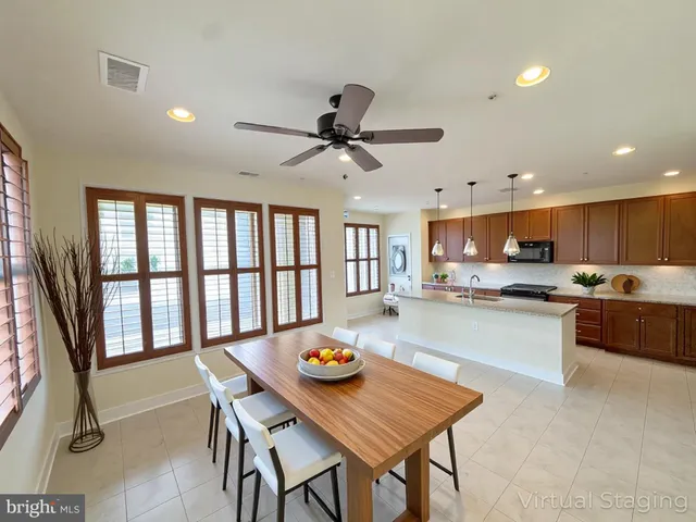 $960,000 | 620 McKenzie Avenue, Alexandria, VA 22301