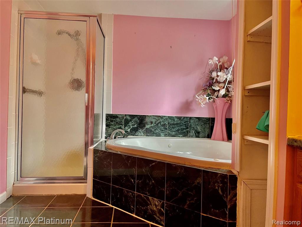 5819 Mabley Hill Road Fenton, MI 48430 - Photo 15 of 34
