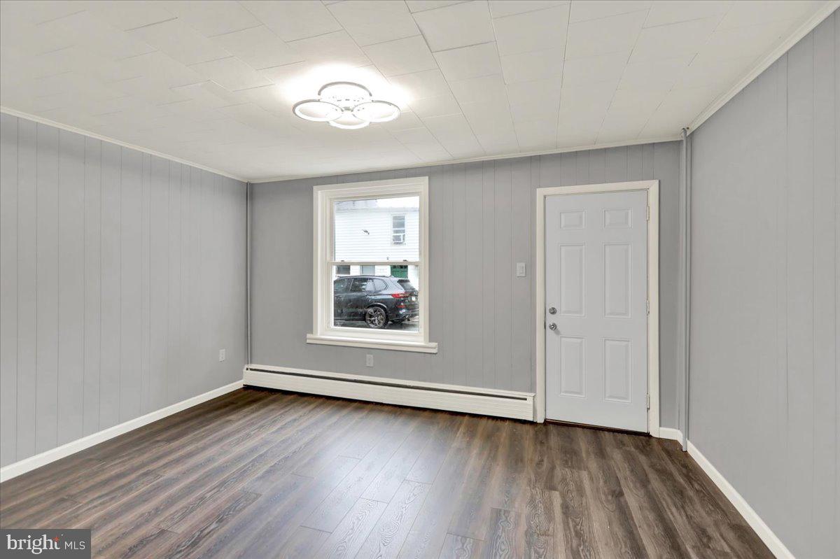 613 Minor Street Reading, PA 19602 - Photo 4 of 18 Gallery Image 4