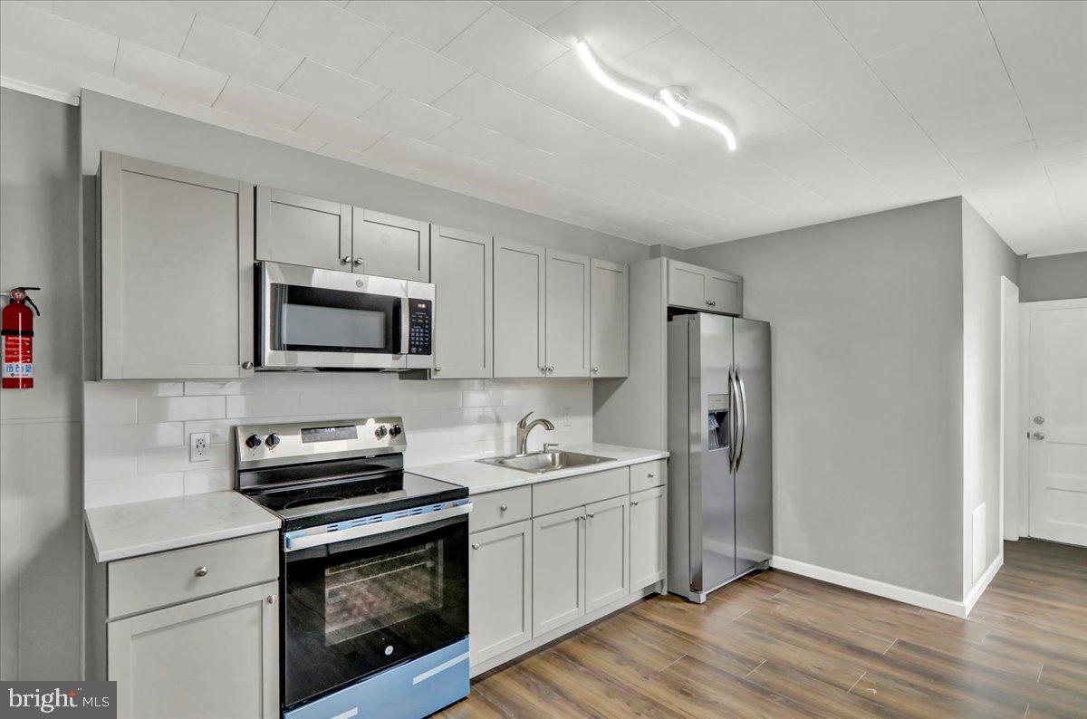 613 Minor Street Reading, PA 19602 - Photo 8 of 18 Gallery Image 8
