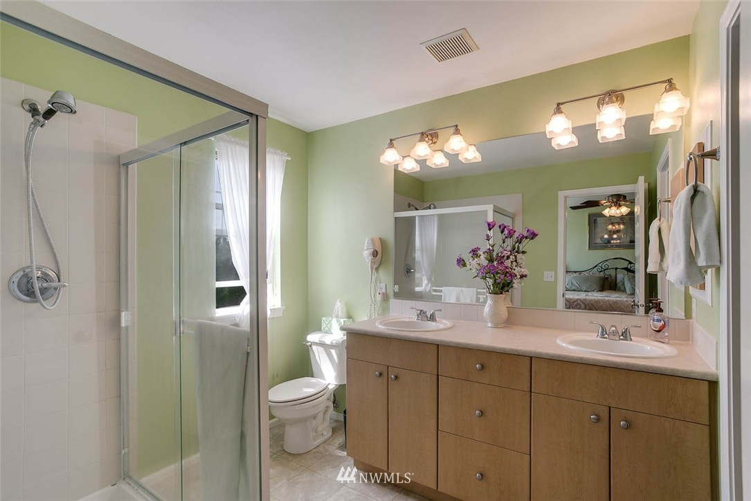 5002 Lake Avenue South, Unit B Renton, WA 98055 - Photo 13 of 25 Gallery Image 13