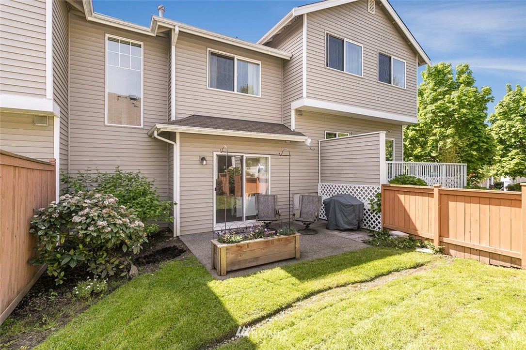 5002 Lake Avenue South, Unit B Renton, WA 98055 - Photo 19 of 25 Gallery Image 19