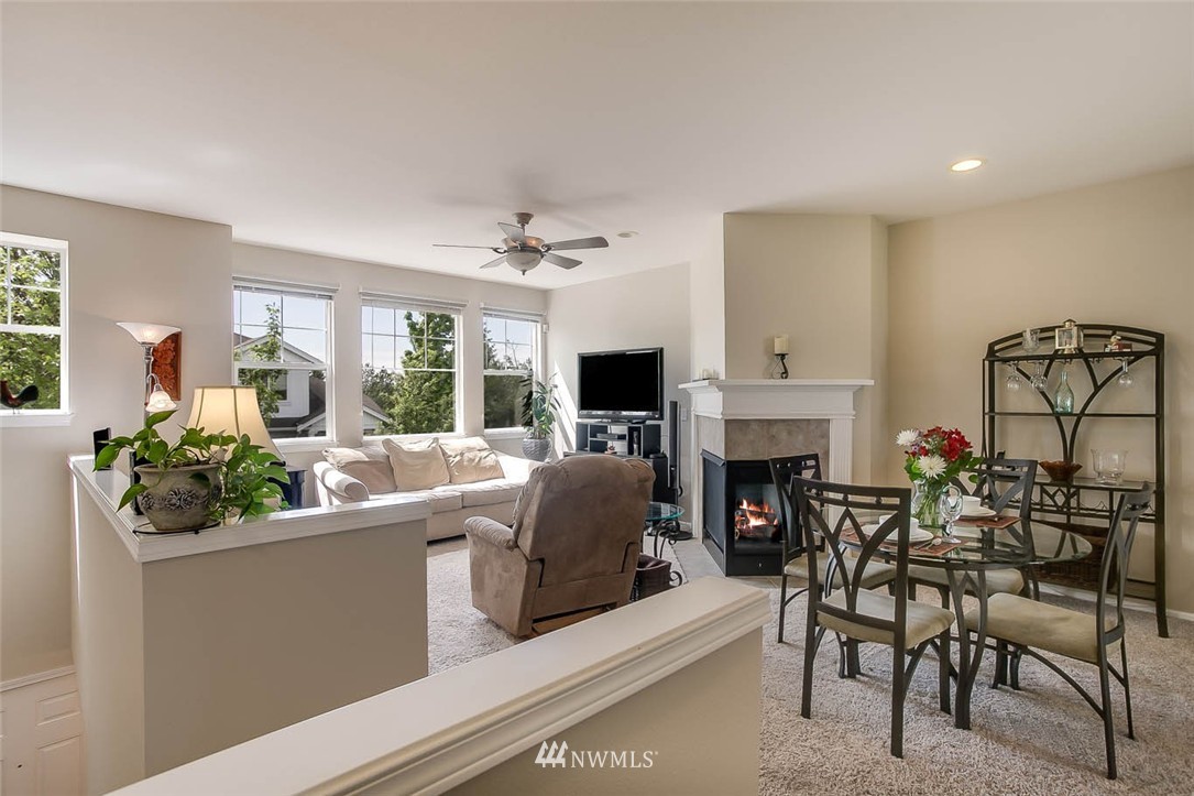 5002 Lake Avenue South, Unit B Renton, WA 98055 - Photo 3 of 25 Gallery Image 3