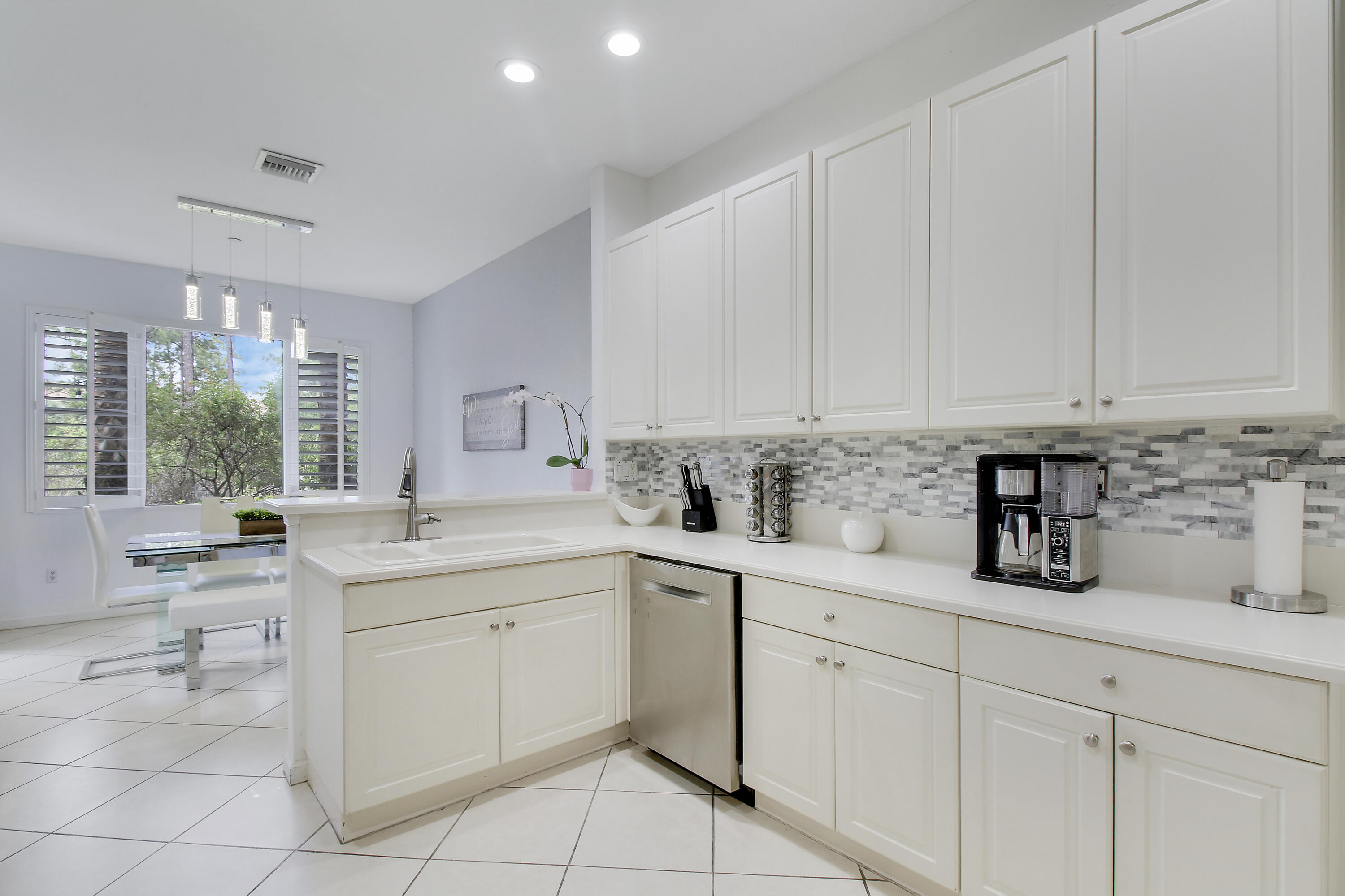 215 Southwest Walking Path Stuart, FL 34997 - Photo 11 of 46 House-9