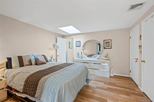 $699,000 | 4 Madach Street, Ronkonkoma, NY 11779