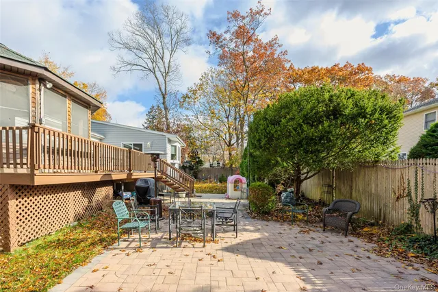 $699,000 | 4 Madach Street, Ronkonkoma, NY 11779