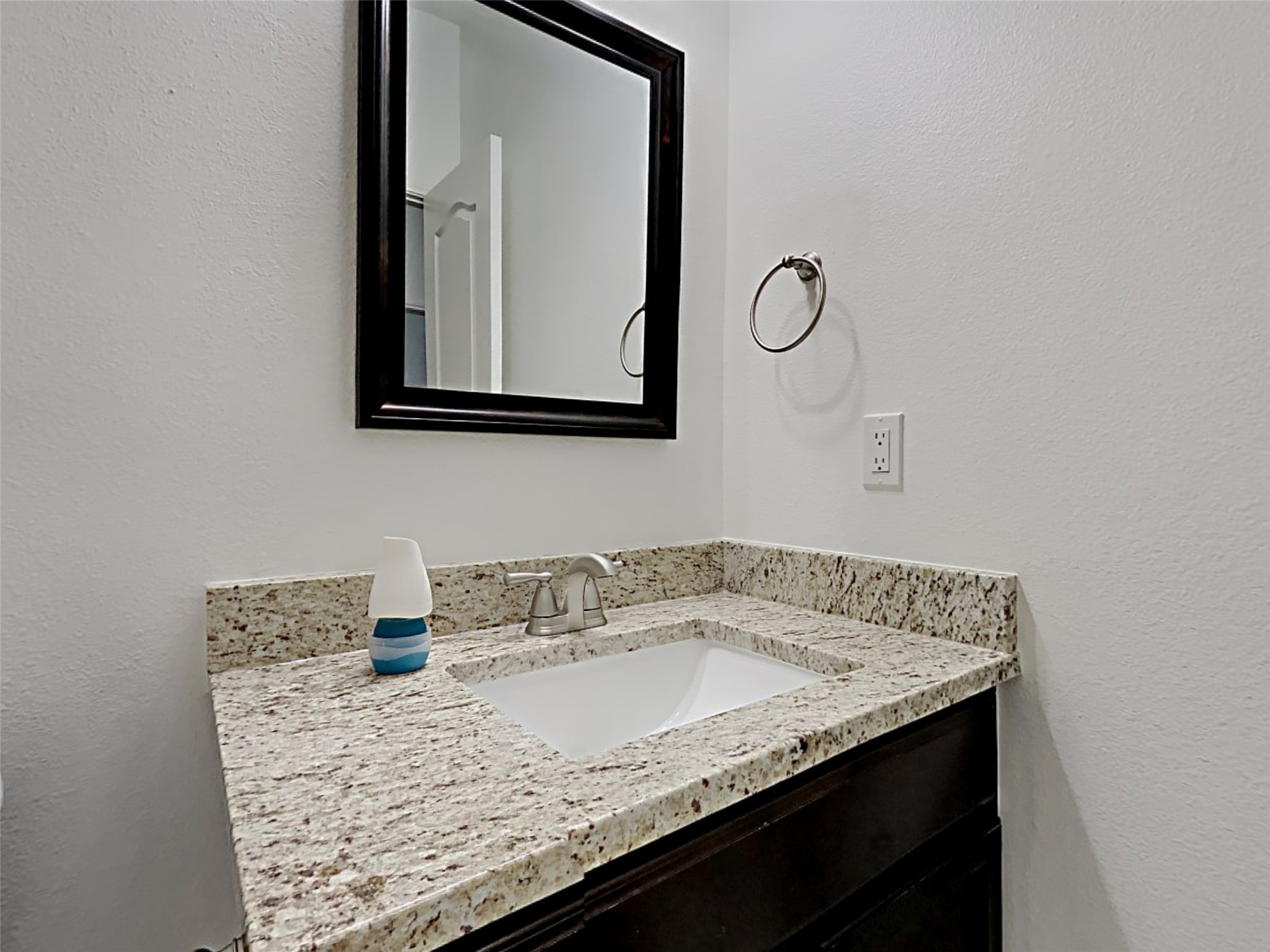 2567 Riverway Drive Conroe, TX 77304 - Photo 10 of 17