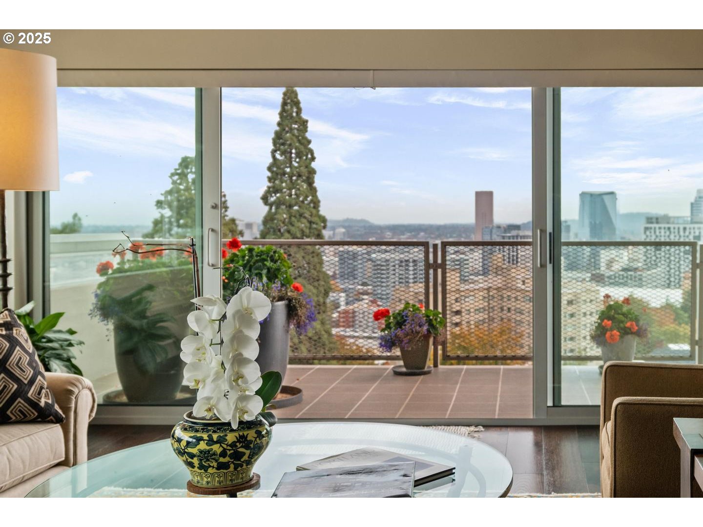 2323 Southwest Park Place, Unit 1006 Portland, OR 97205 - Photo 33 of 47