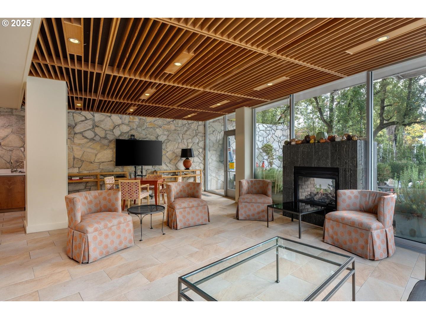 2323 Southwest Park Place, Unit 1006 Portland, OR 97205 - Photo 43 of 47