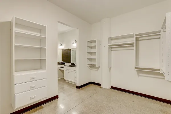 $3,780 | 226 North Water Street, Unit 202, Milwaukee, WI 53202