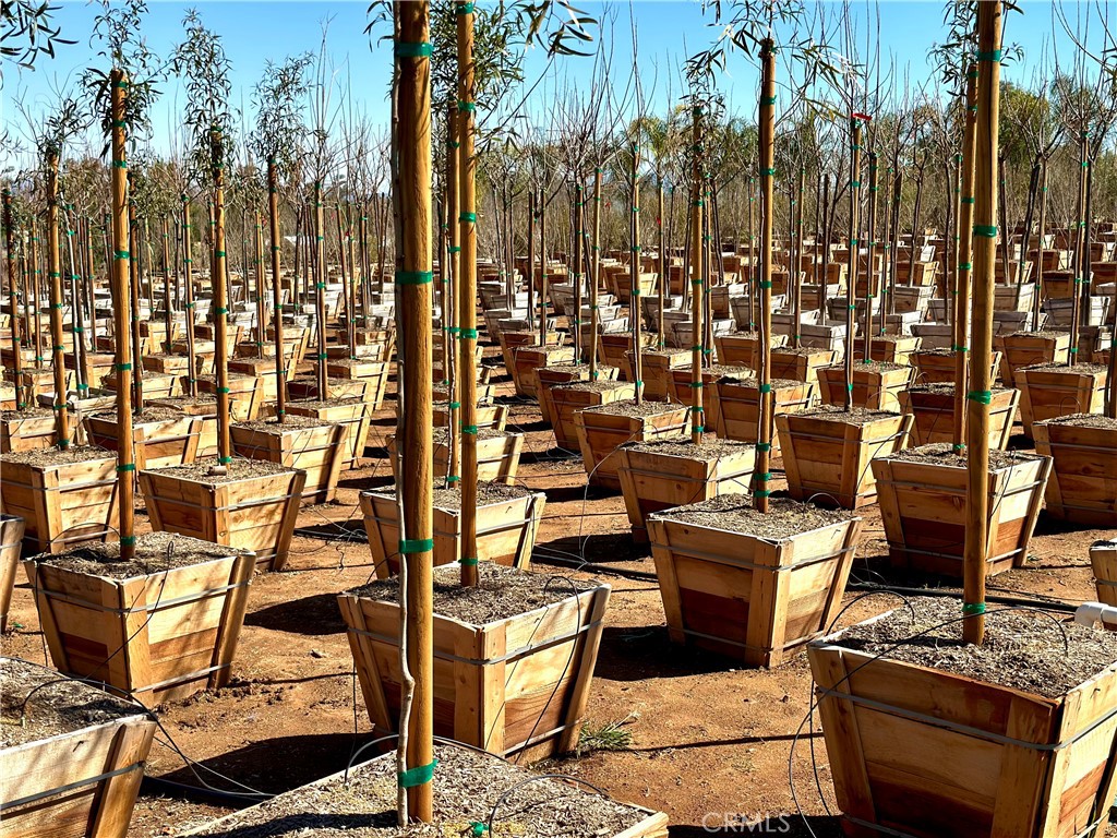 21290 Ellis Avenue Perris, CA 92570 - Photo 24 of 47 a picture of city view