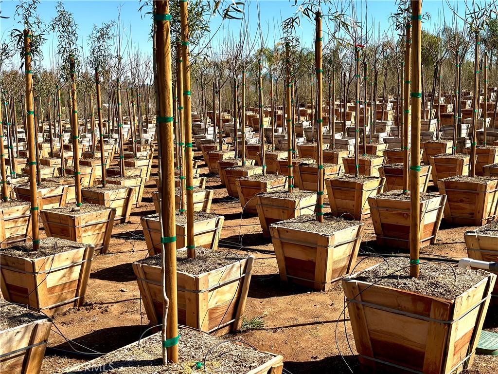 21290 Ellis Avenue Perris, CA 92570 - Photo 25 of 47 a picture of houses with outdoor seating