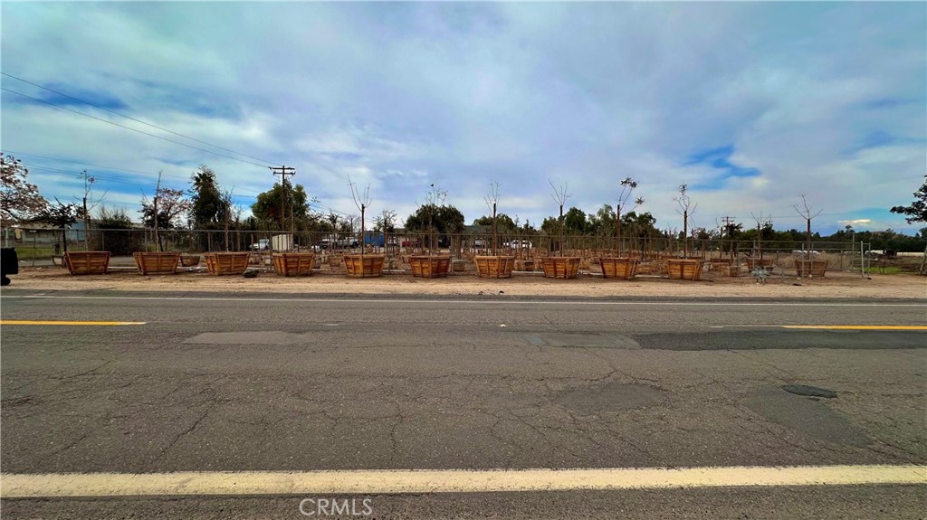 21290 Ellis Avenue Perris, CA 92570 - Photo 45 of 47