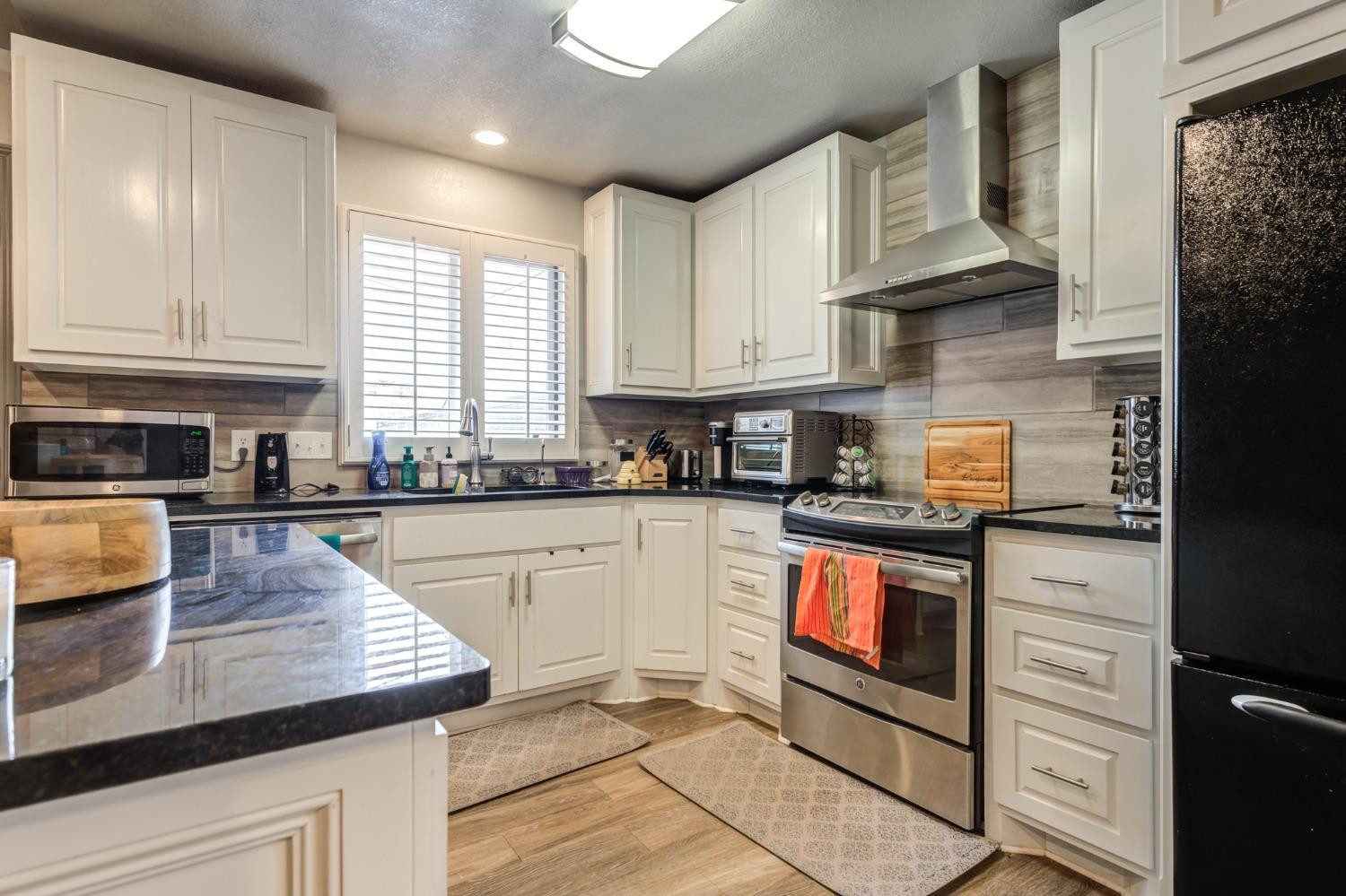 4915 61st Street Lubbock, TX 79414 - Photo 12 of 32 Photo 12