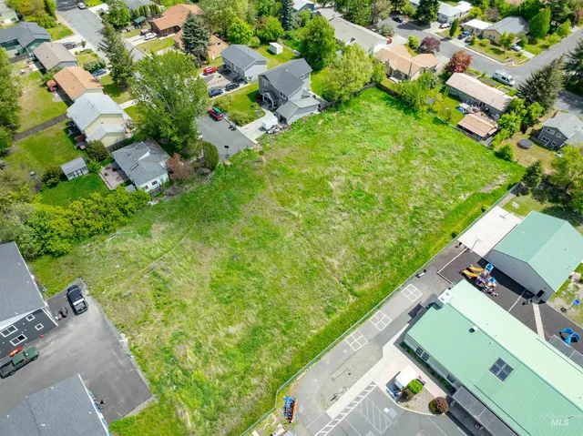 $900,000 | Tbd Ilene Drive, Moscow, ID 83843